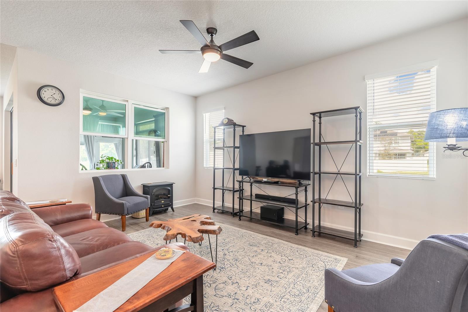 Image 3 of 42 For 1094 River Falls Circle