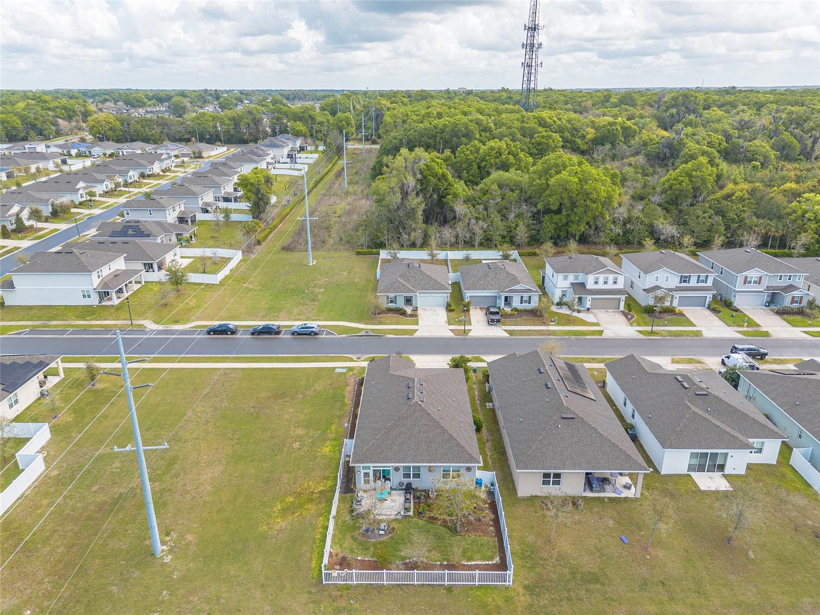 Image 40 of 42 For 1094 River Falls Circle