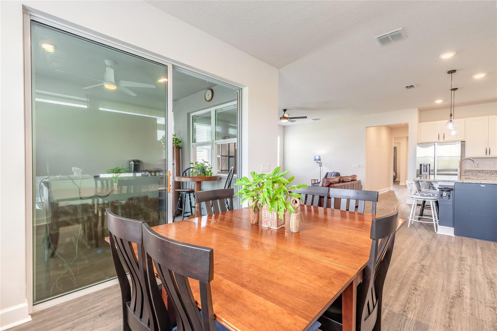 Image 7 of 42 For 1094 River Falls Circle