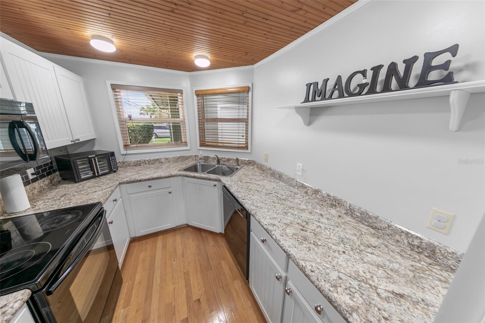 Image 11 of 27 For 4 Misners Trail