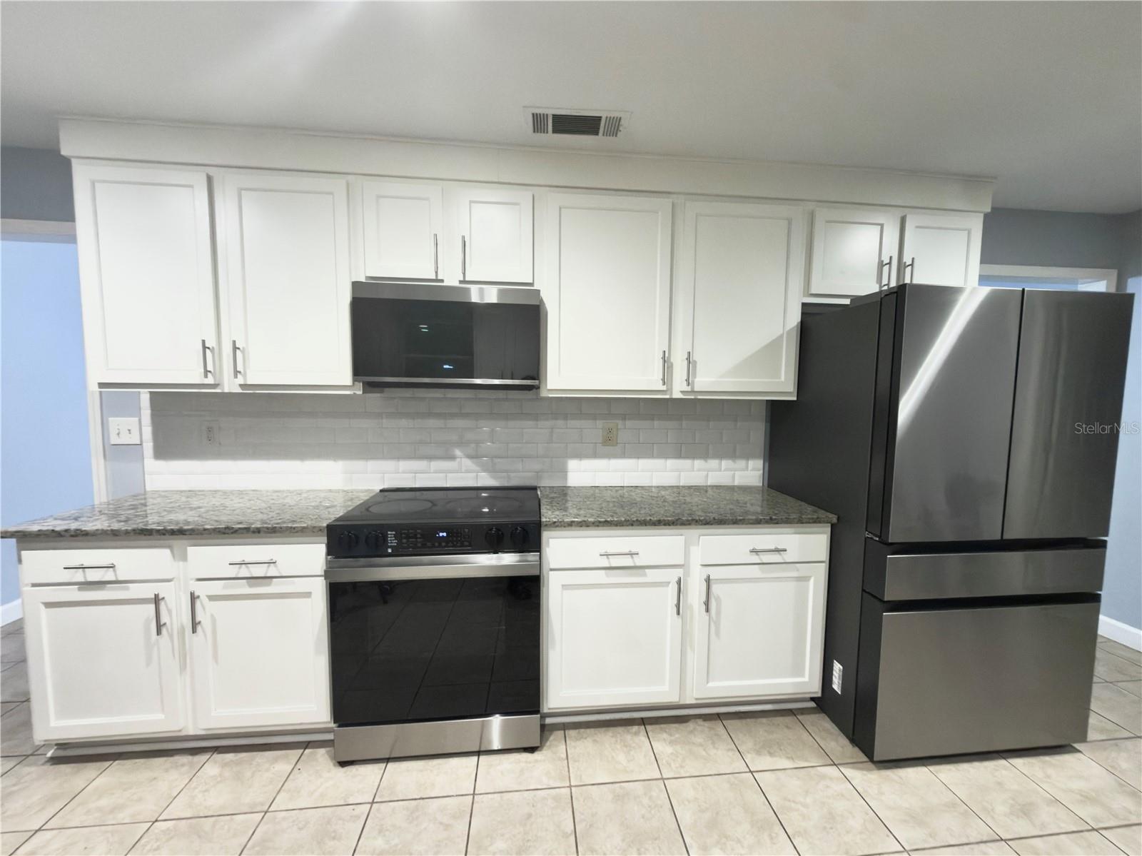 Image 3 of 21 For 9989 Leahy Road