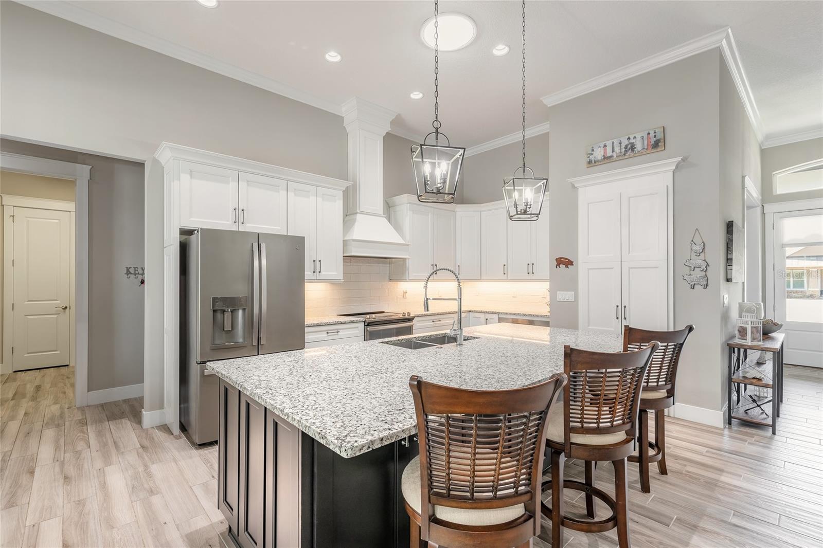 Image 9 of 65 For 3207 Medici Boulevard