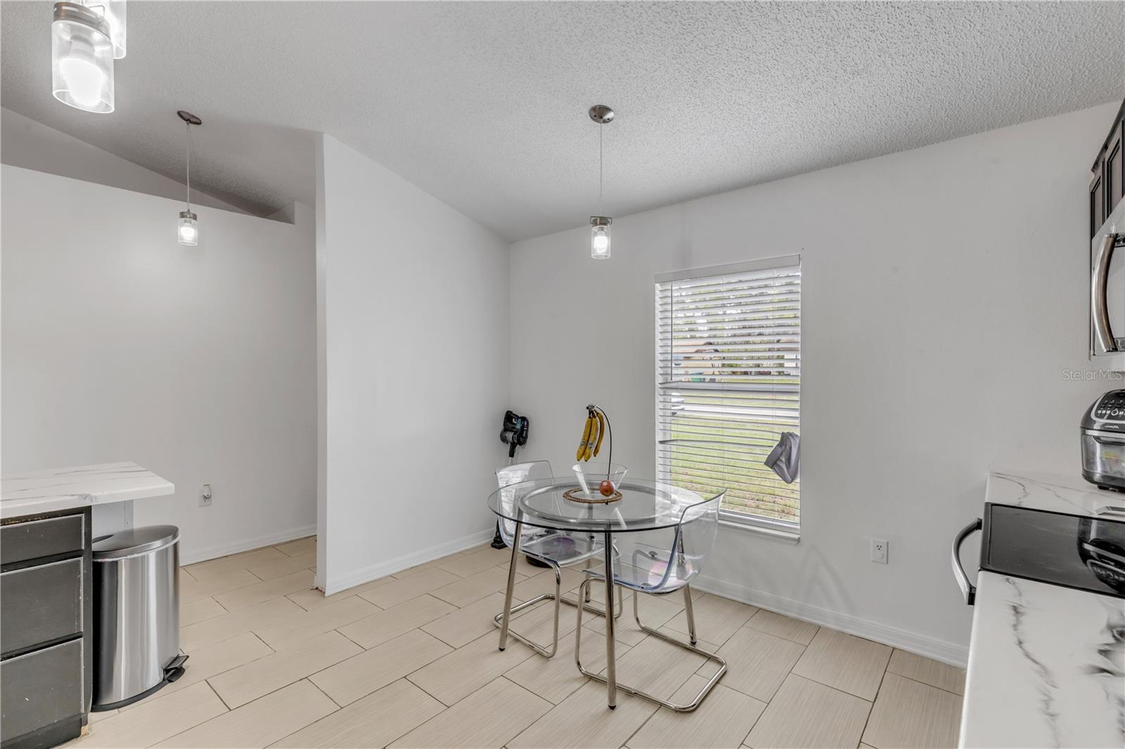 Image 13 of 35 For 1210 July Circle