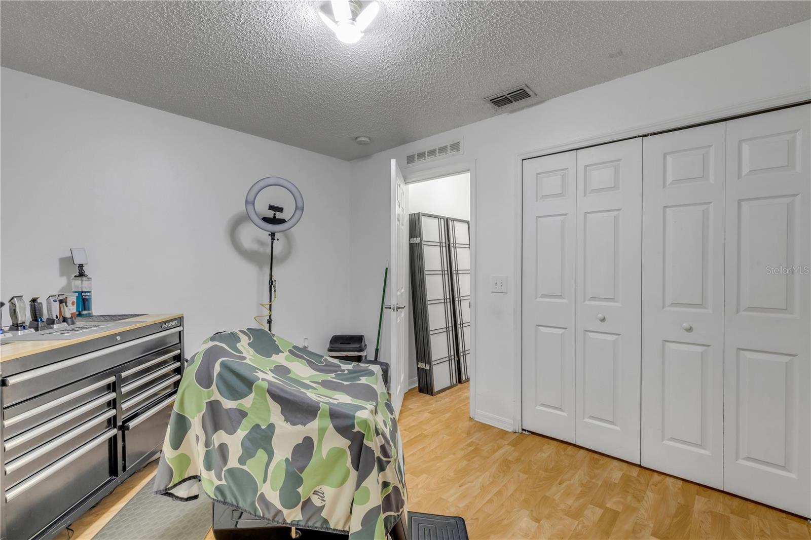 Image 22 of 35 For 1210 July Circle