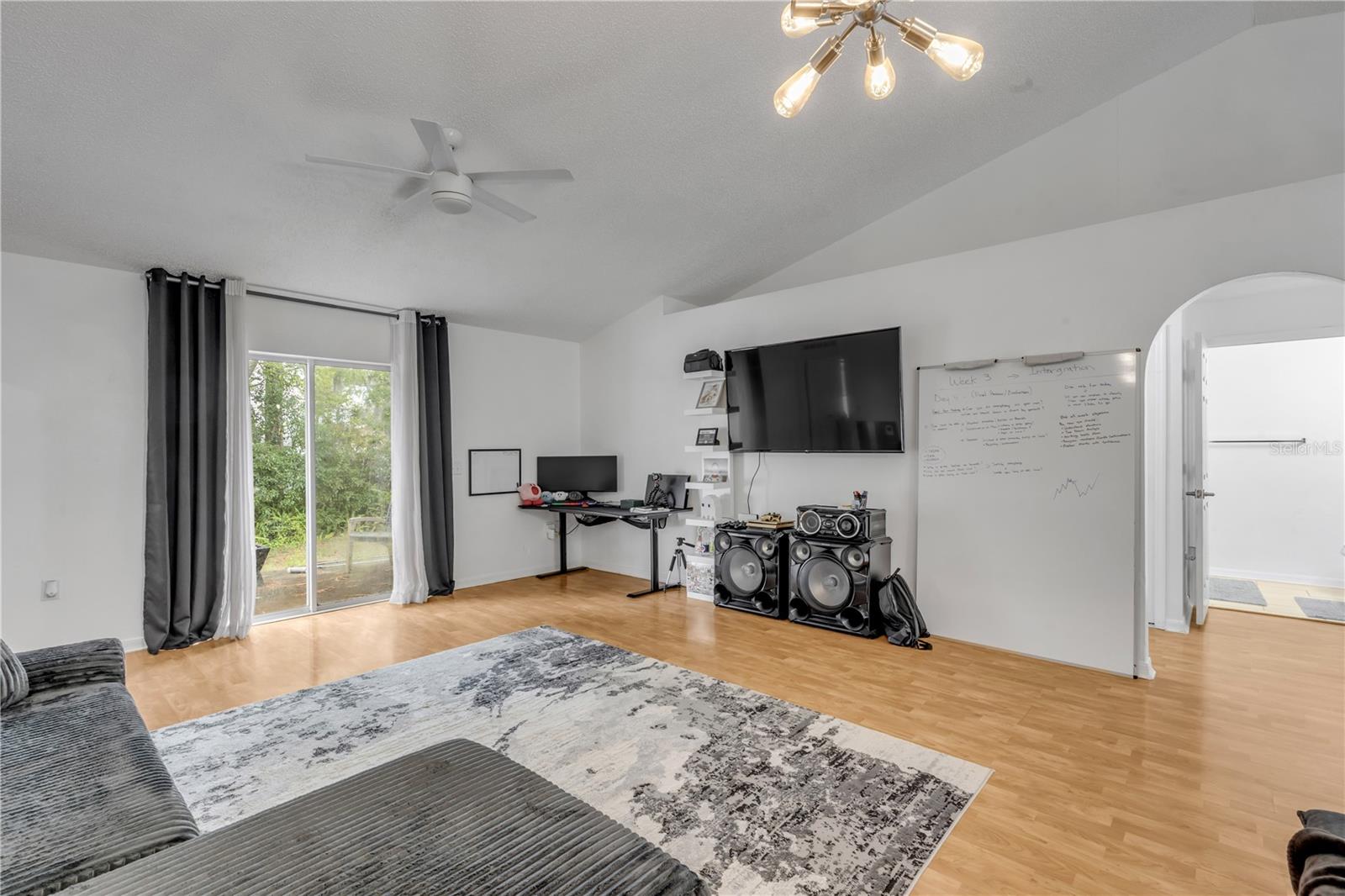 Image 8 of 35 For 1210 July Circle