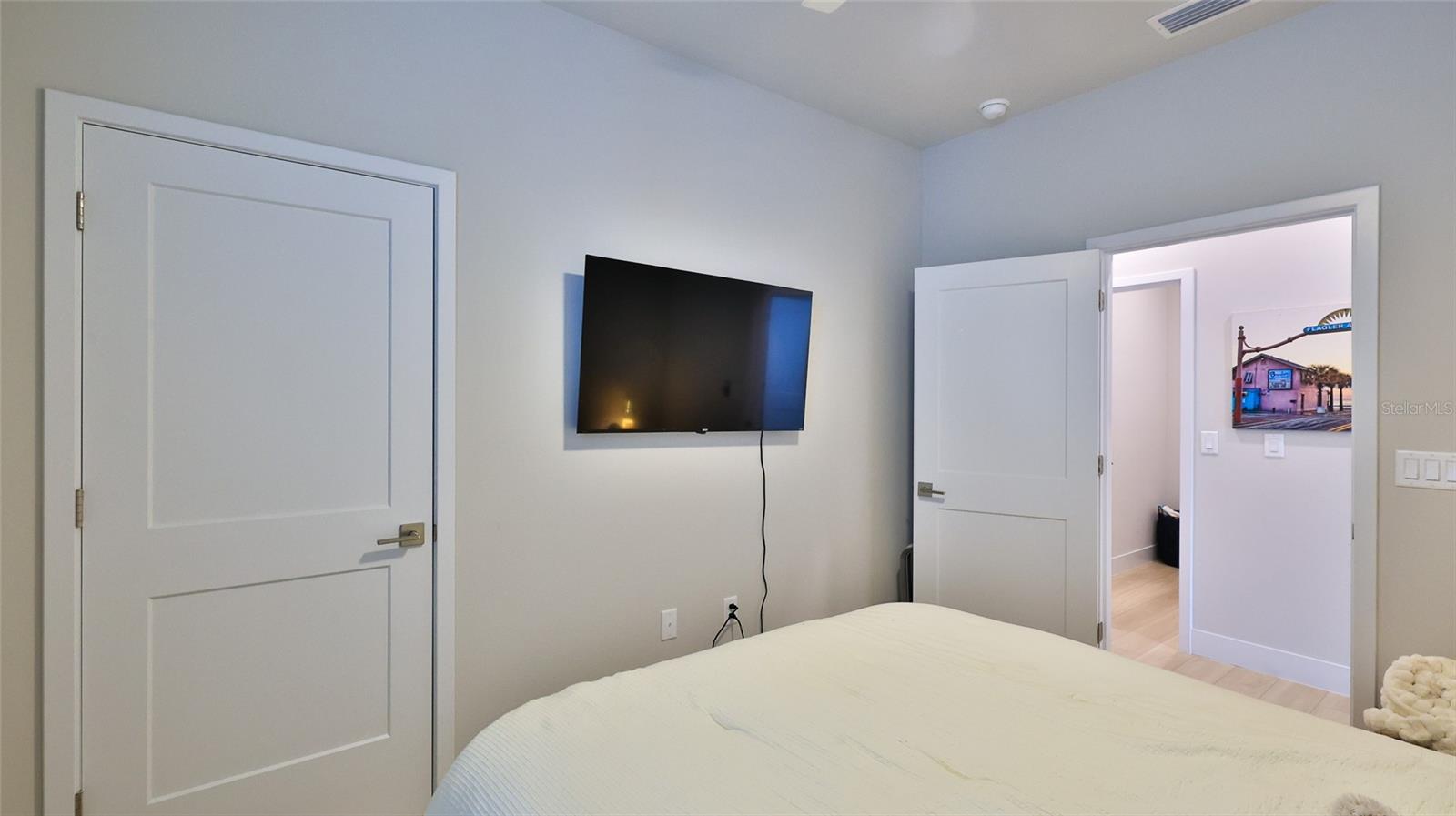 Image 15 of 29 For 3058 Isles Way