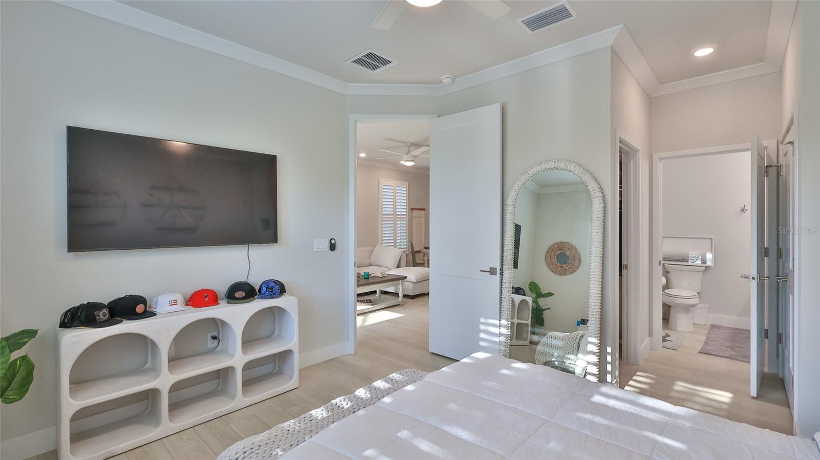 Image 24 of 29 For 3058 Isles Way