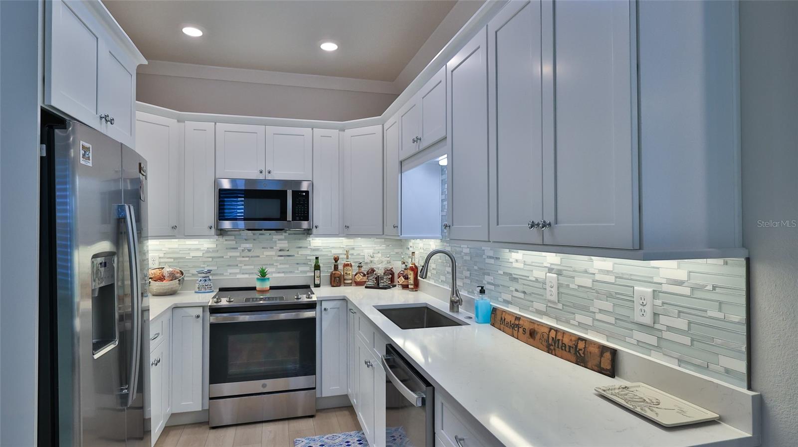 Image 9 of 29 For 3058 Isles Way