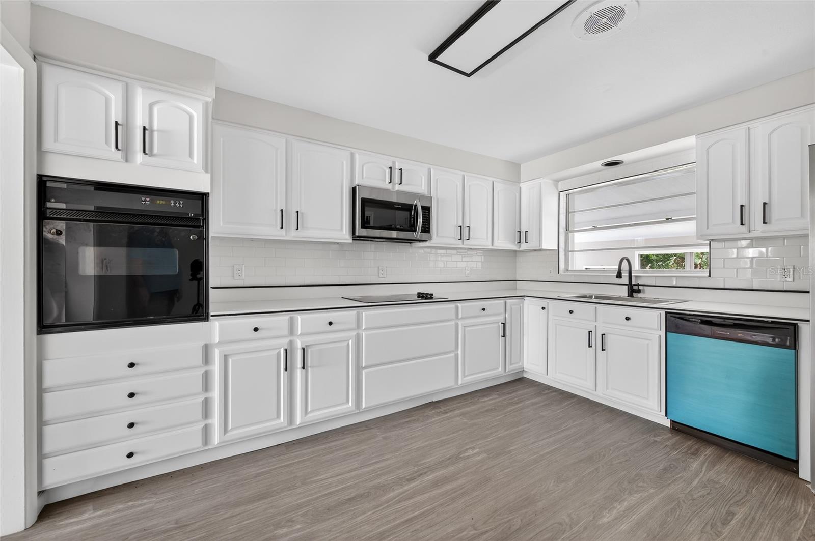 Image 12 of 35 For 1822 Palmetto Avenue