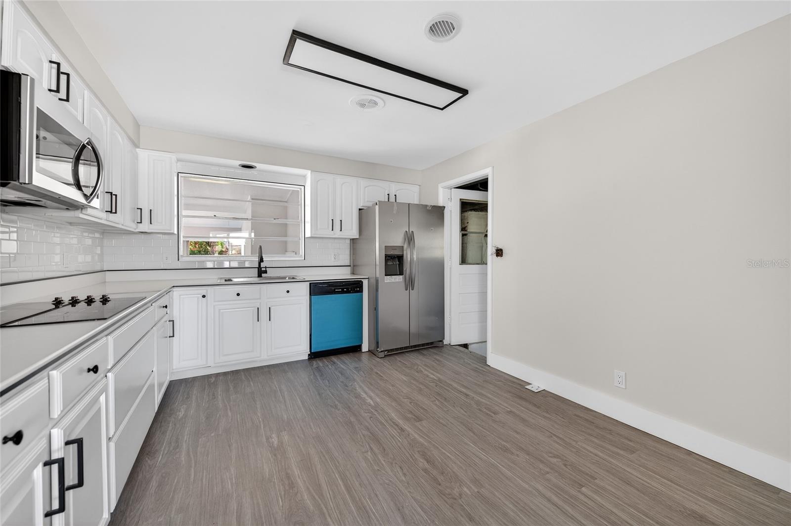 Image 13 of 35 For 1822 Palmetto Avenue