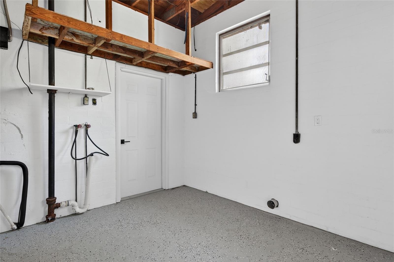 Image 22 of 35 For 1822 Palmetto Avenue