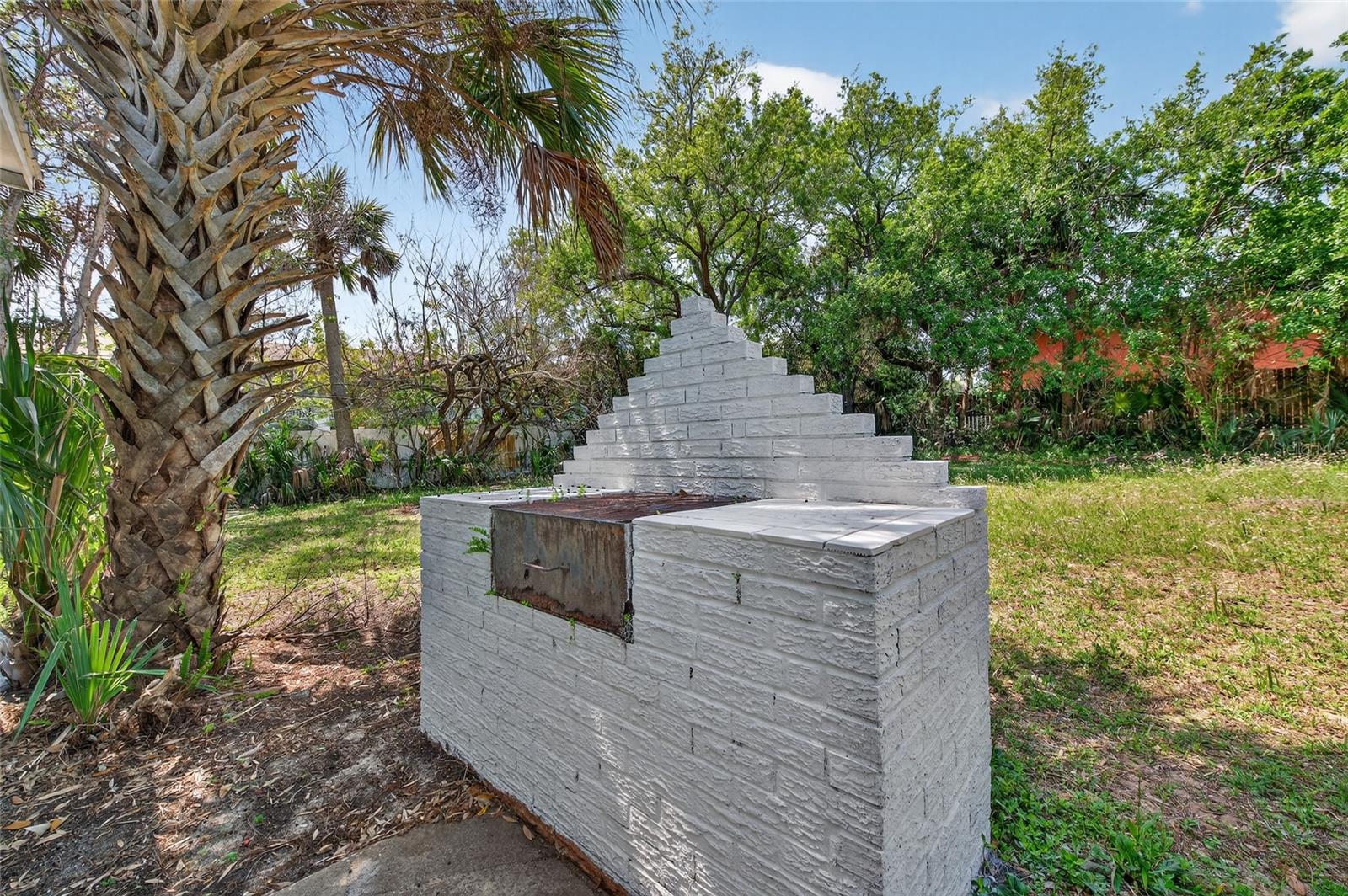 Image 25 of 35 For 1822 Palmetto Avenue