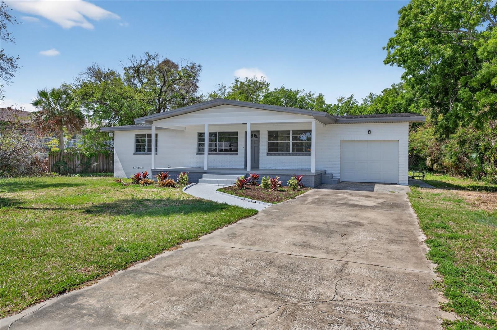 Image 6 of 35 For 1822 Palmetto Avenue