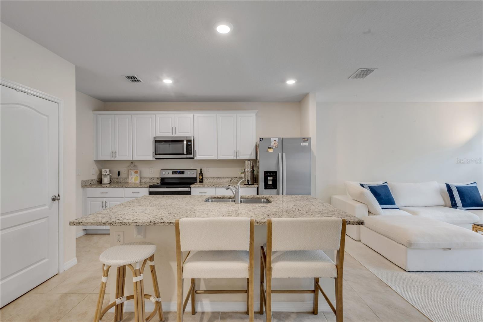 Image 18 of 37 For 60 Bella Oaks Drive