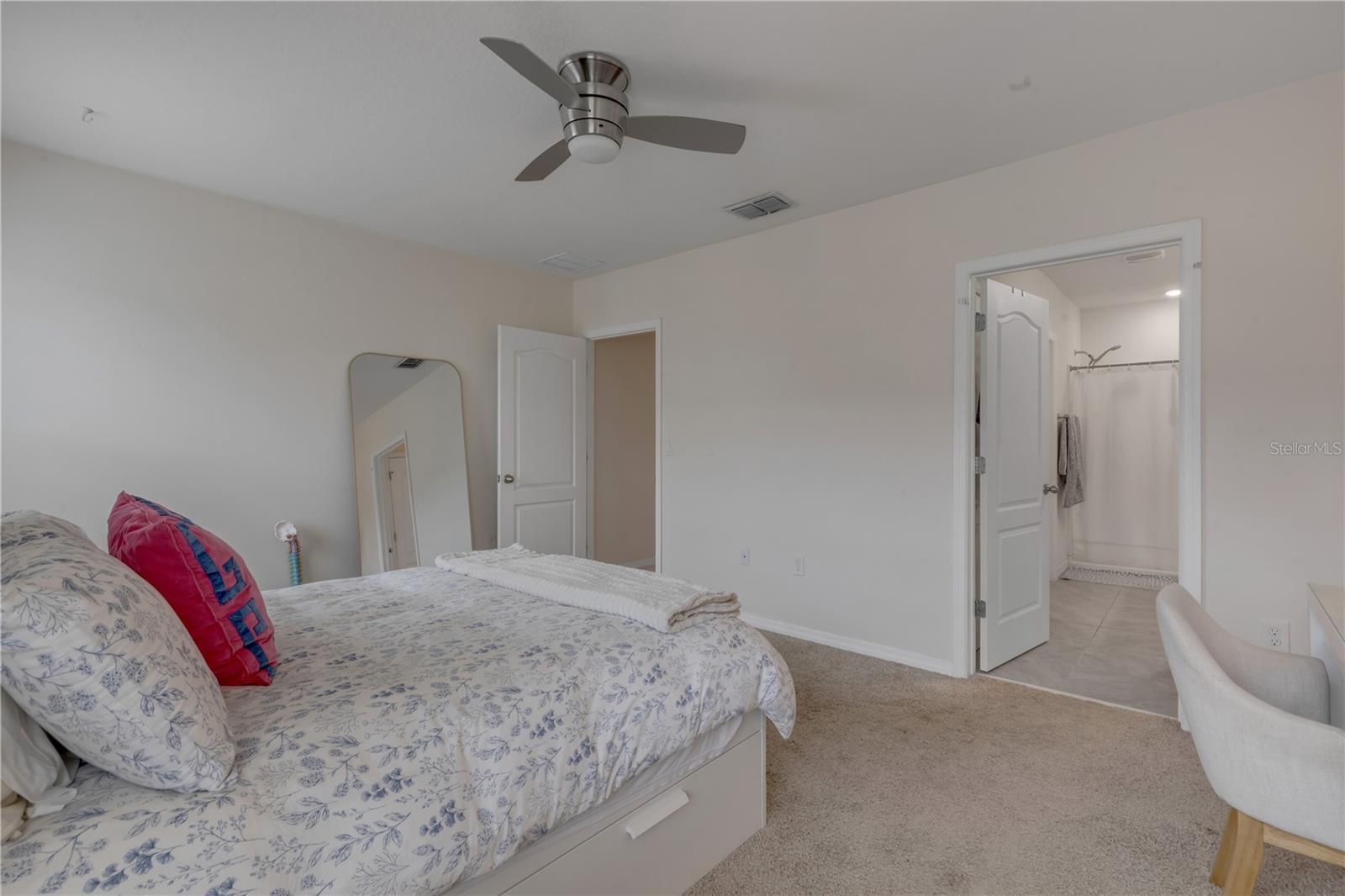 Image 25 of 37 For 60 Bella Oaks Drive