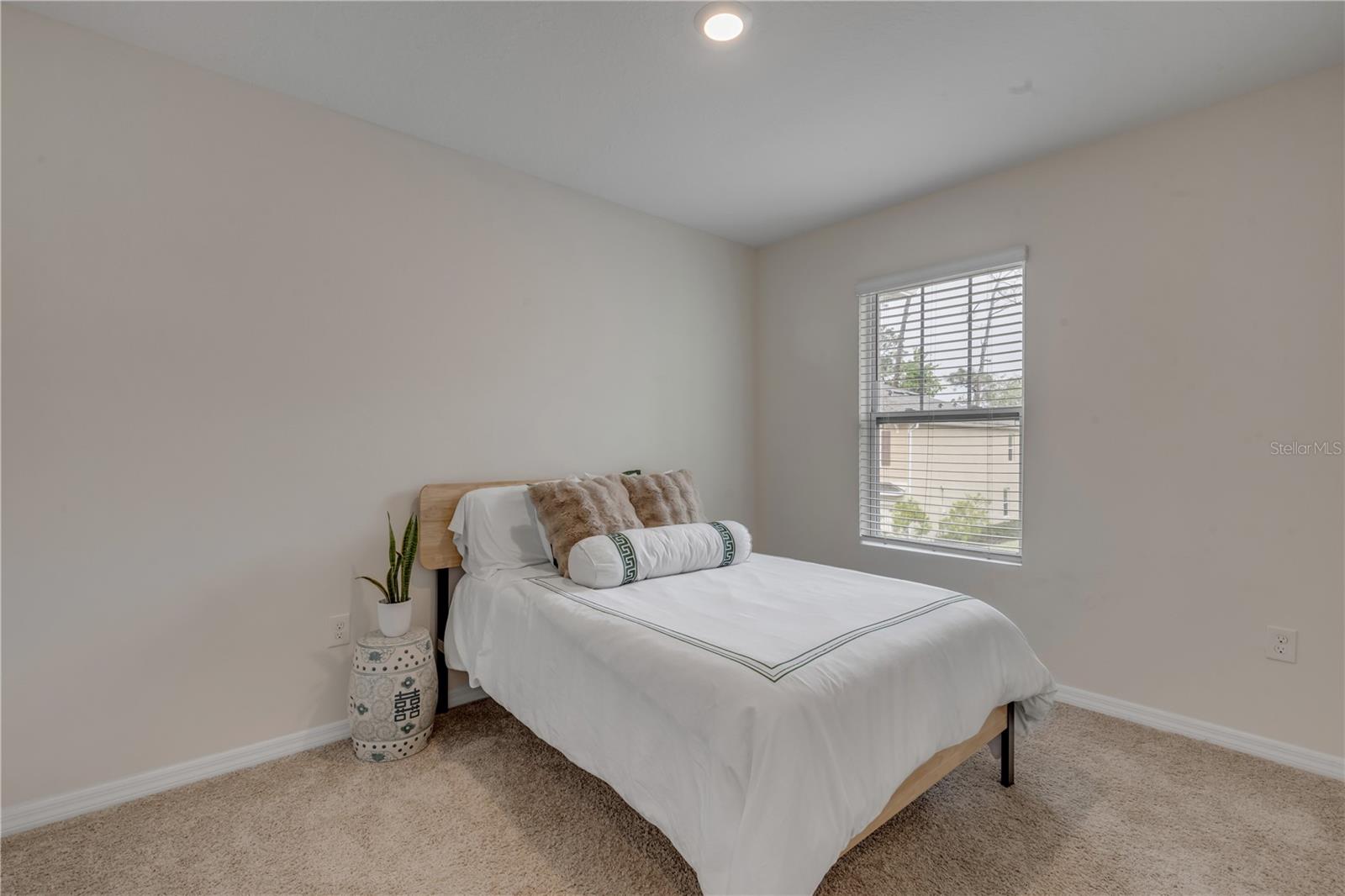 Image 31 of 37 For 60 Bella Oaks Drive