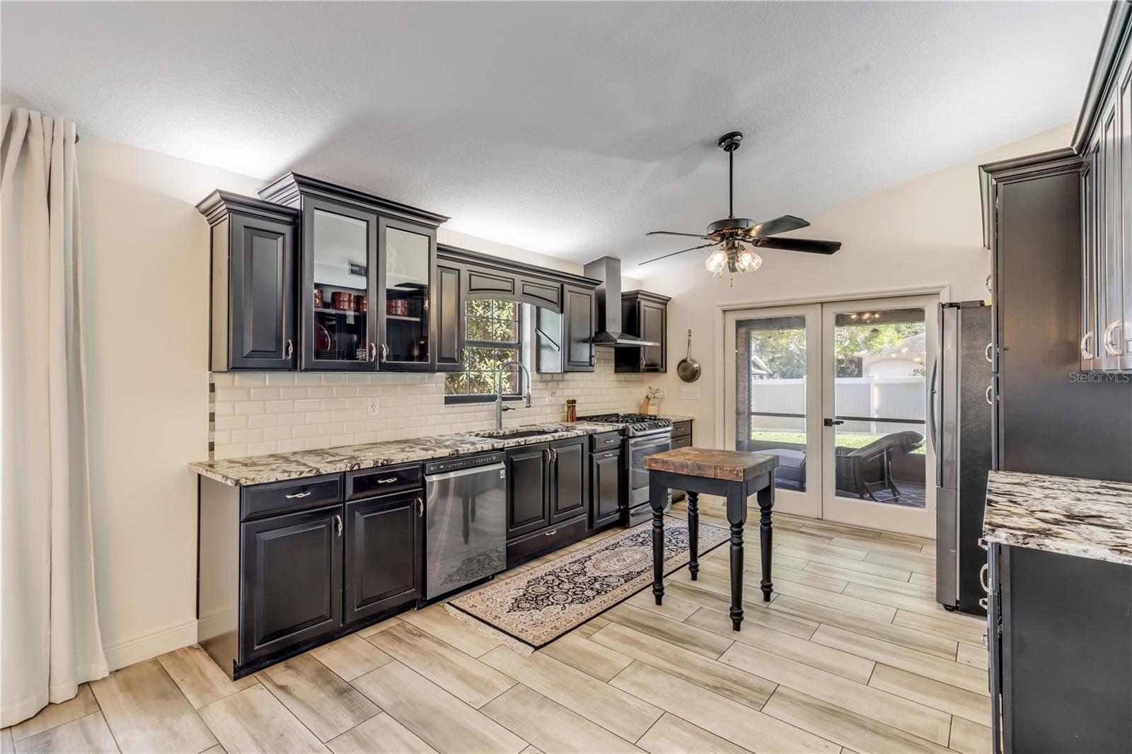 Image 15 of 72 For 171 Live Oak Court