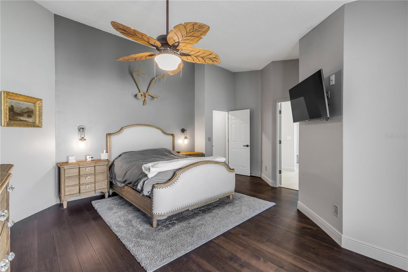 Image 34 of 72 For 171 Live Oak Court