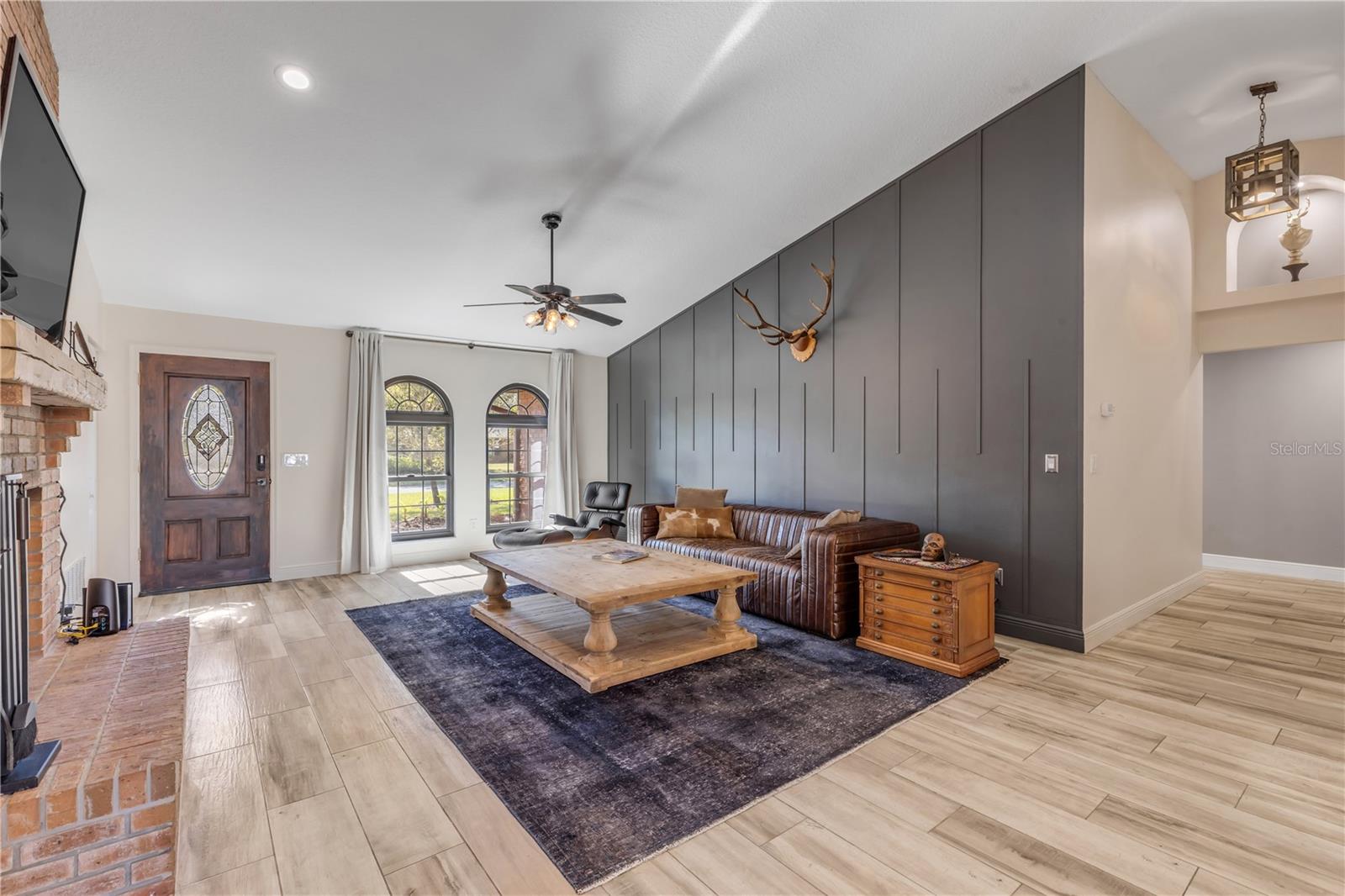 Image 4 of 72 For 171 Live Oak Court