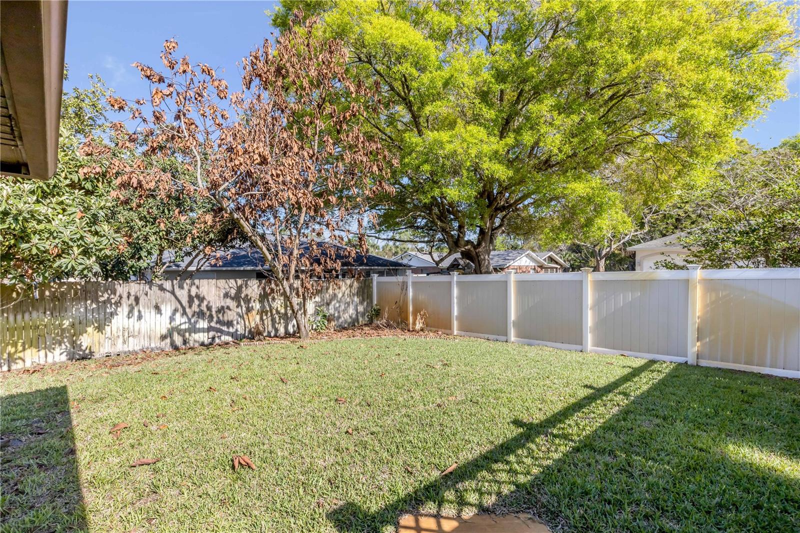 Image 51 of 72 For 171 Live Oak Court