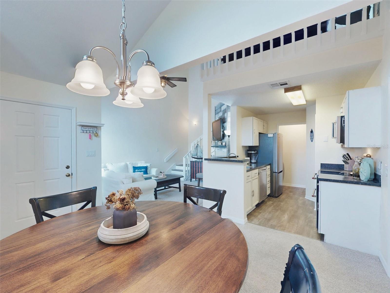 Image 10 of 33 For 4214 Sun Village Court 380