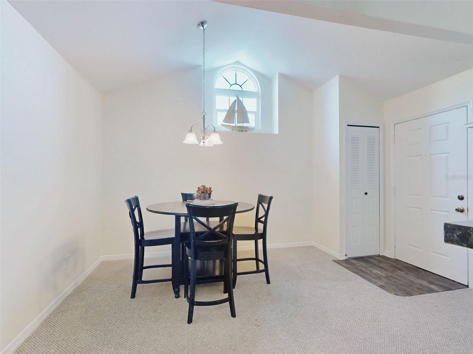 Image 15 of 33 For 4214 Sun Village Court 380