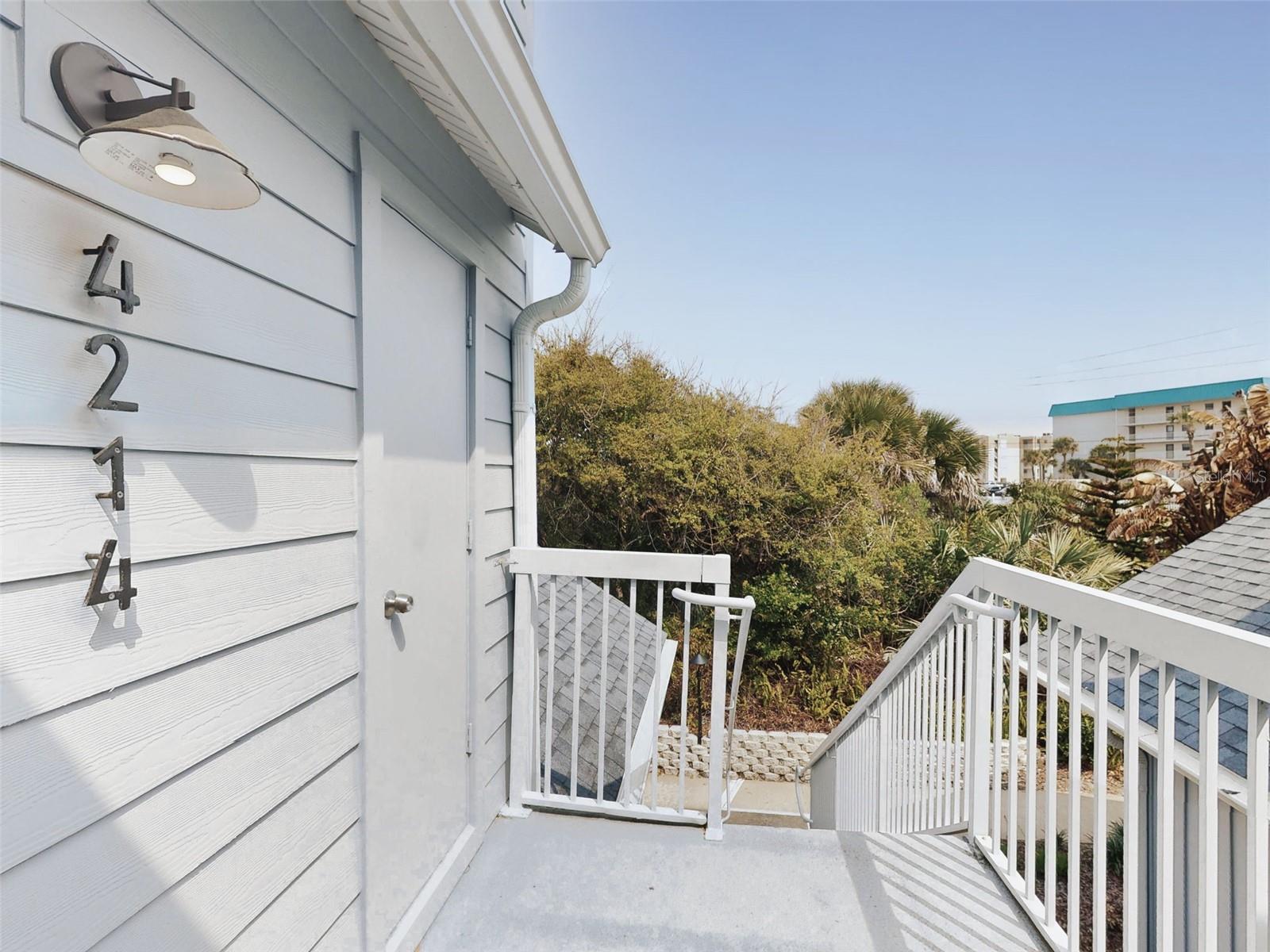 Image 25 of 33 For 4214 Sun Village Court 380