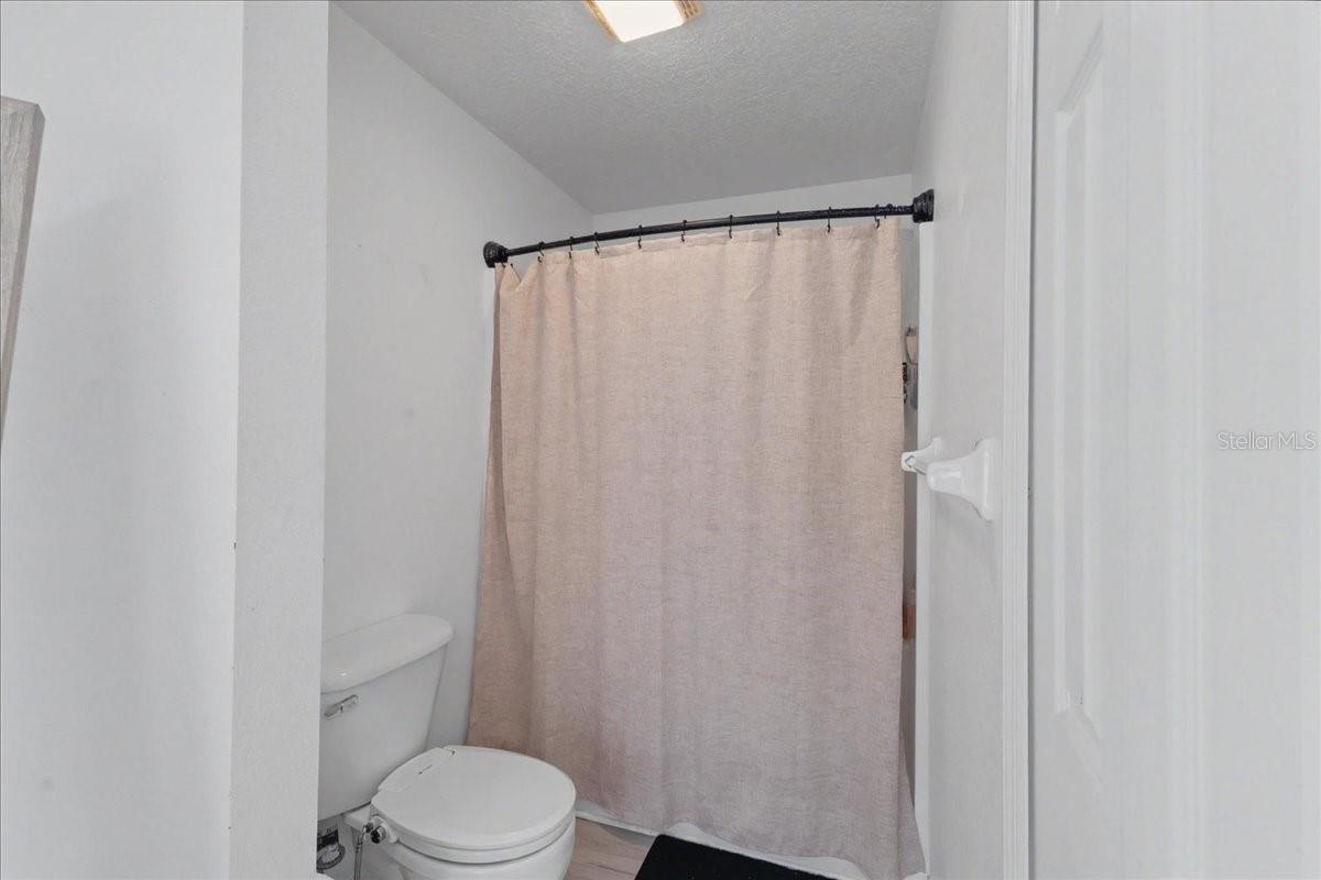 Image 25 of 42 For 342 Mariners Gate Drive