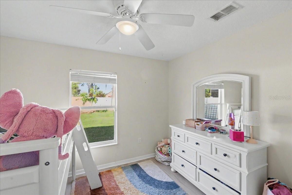 Image 29 of 42 For 342 Mariners Gate Drive