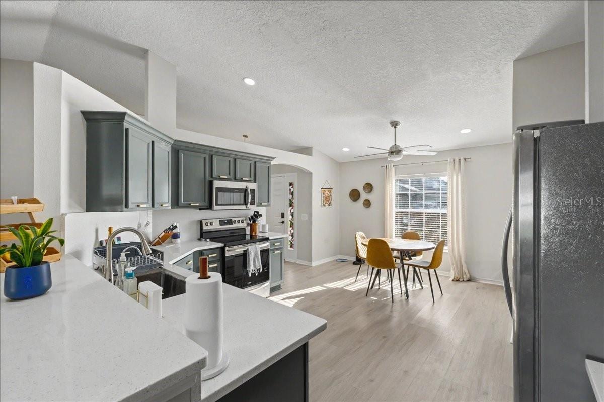 Image 8 of 42 For 342 Mariners Gate Drive