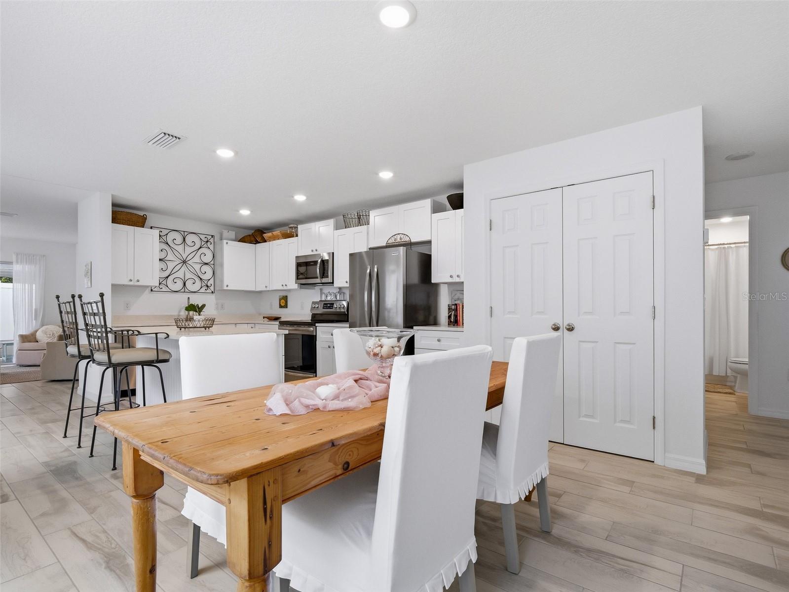Image 13 of 32 For 9035 Saint Andrews Way