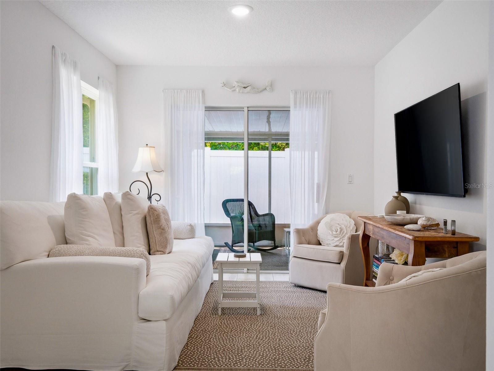 Image 7 of 32 For 9035 Saint Andrews Way
