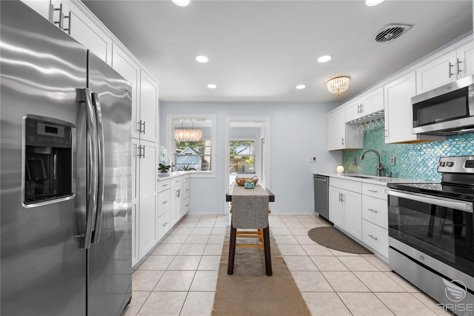 Image 19 of 57 For 702 Ocean Avenue