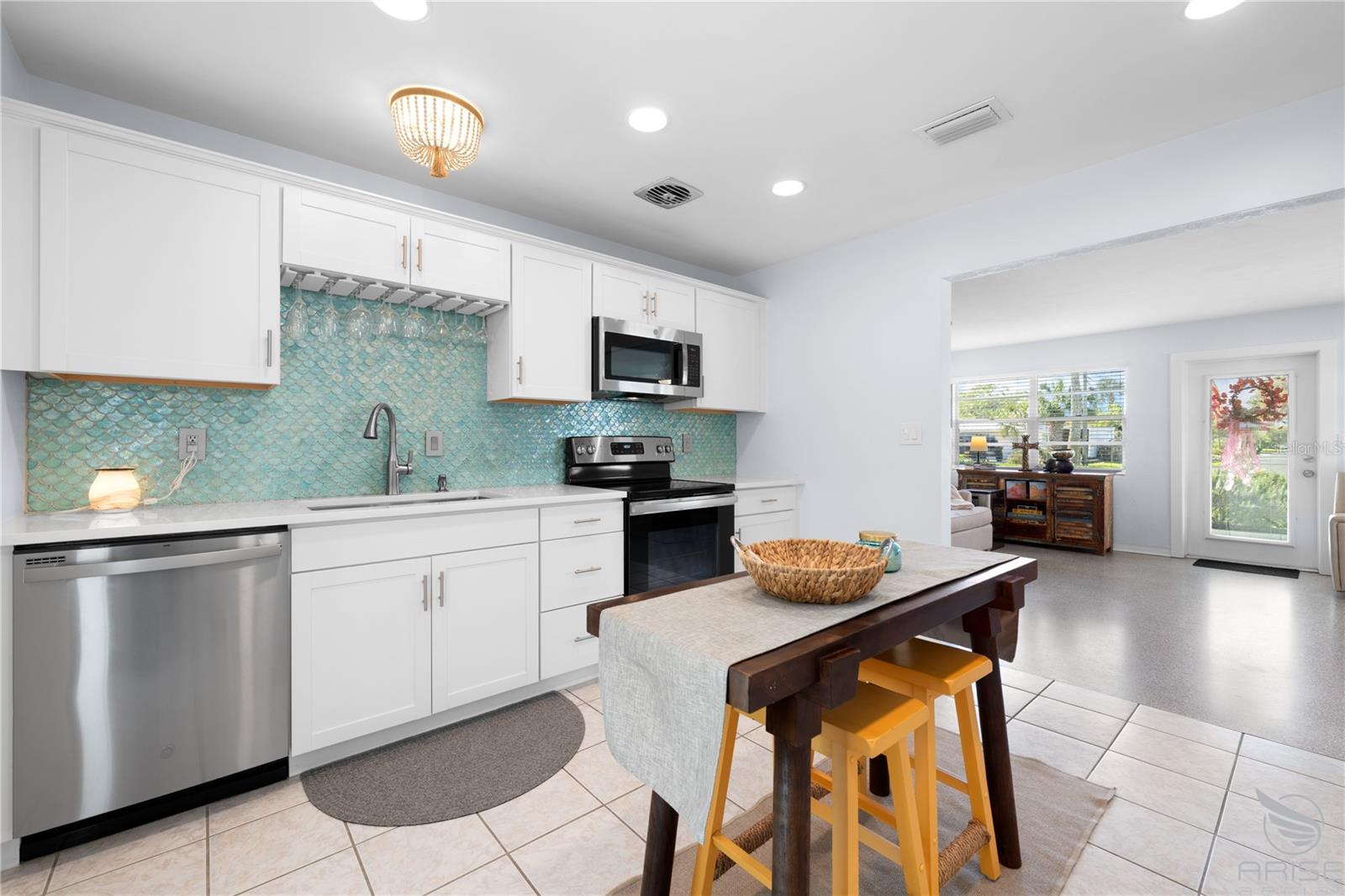 Image 21 of 57 For 702 Ocean Avenue