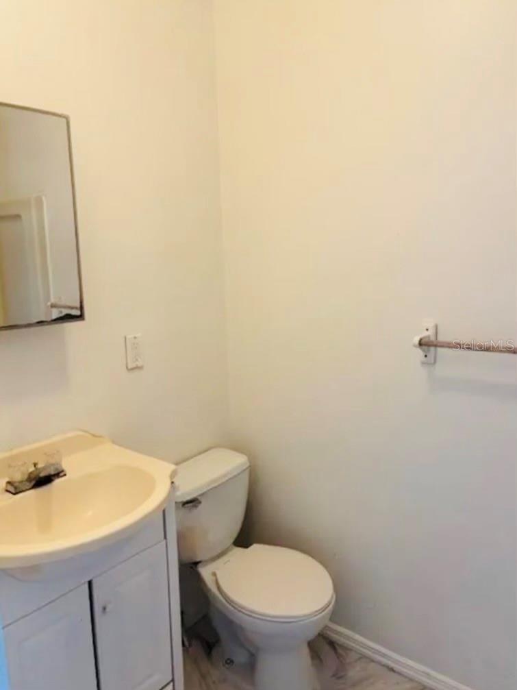 Image 23 of 24 For 324 Orange Street