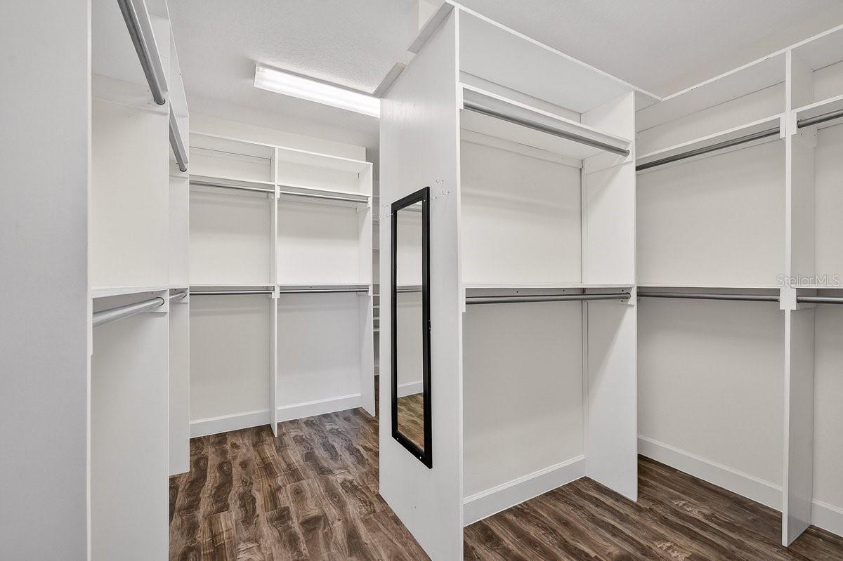 Image 28 of 57 For 6808 Forkmead Lane