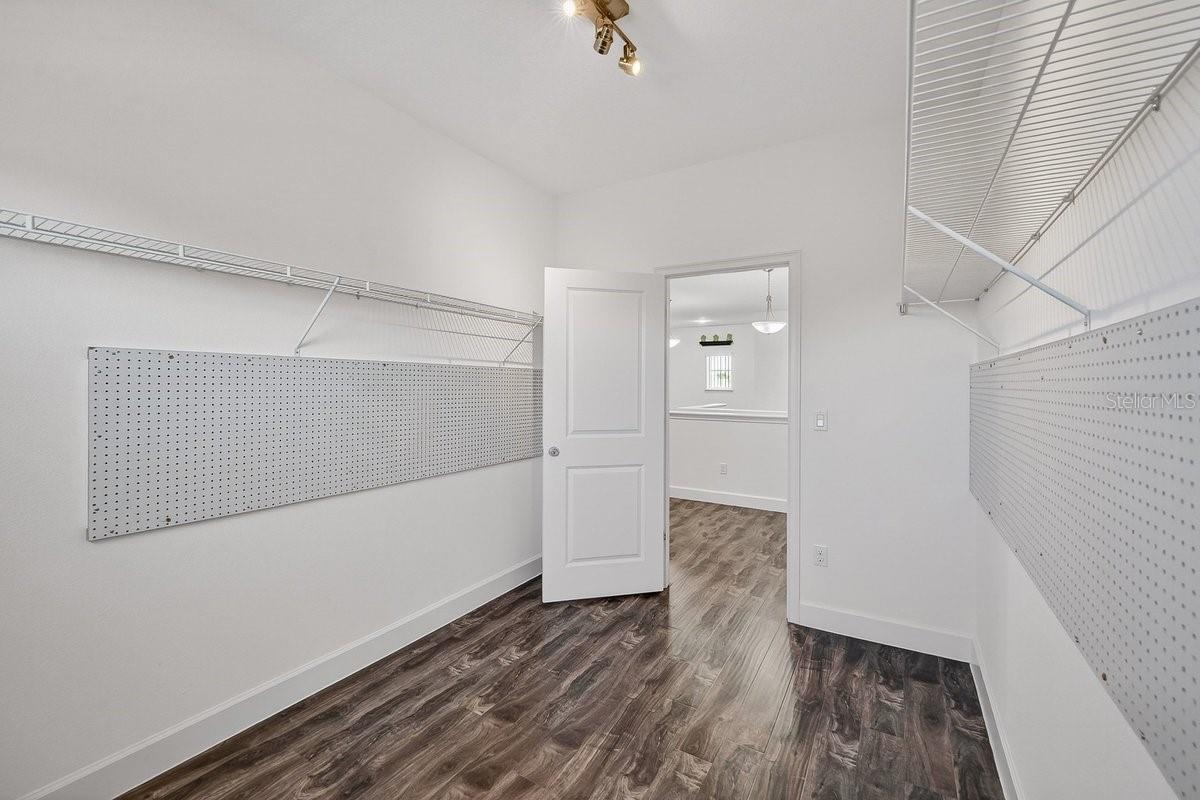 Image 38 of 57 For 6808 Forkmead Lane