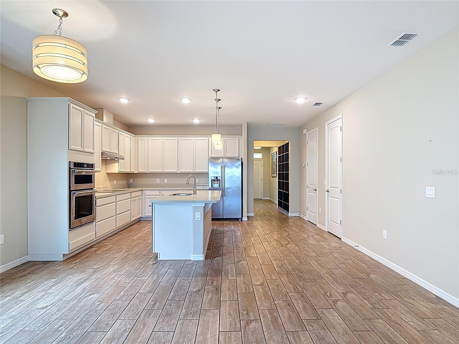 Image 16 of 58 For 3209 Meleto Boulevard