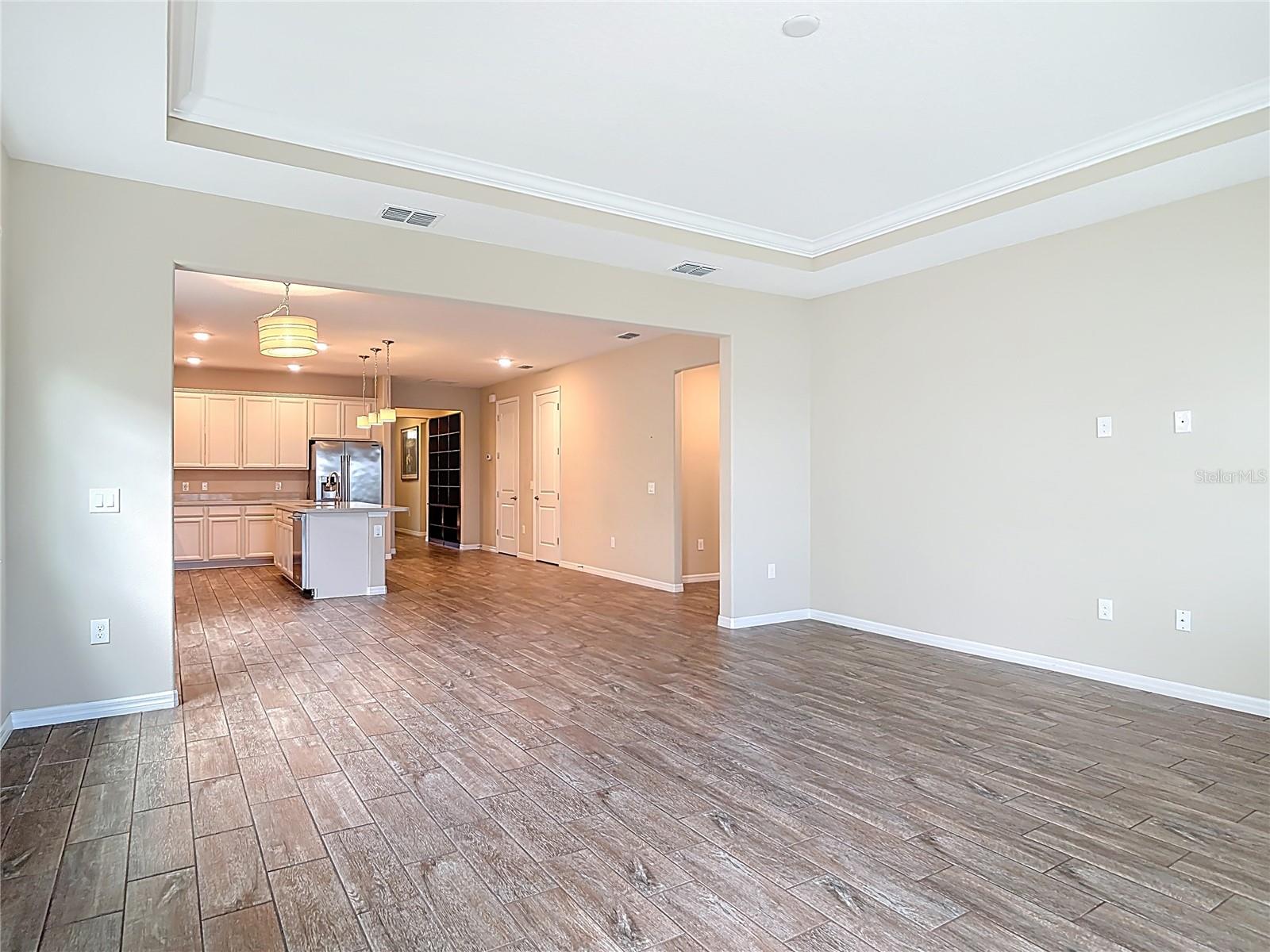 Image 22 of 58 For 3209 Meleto Boulevard