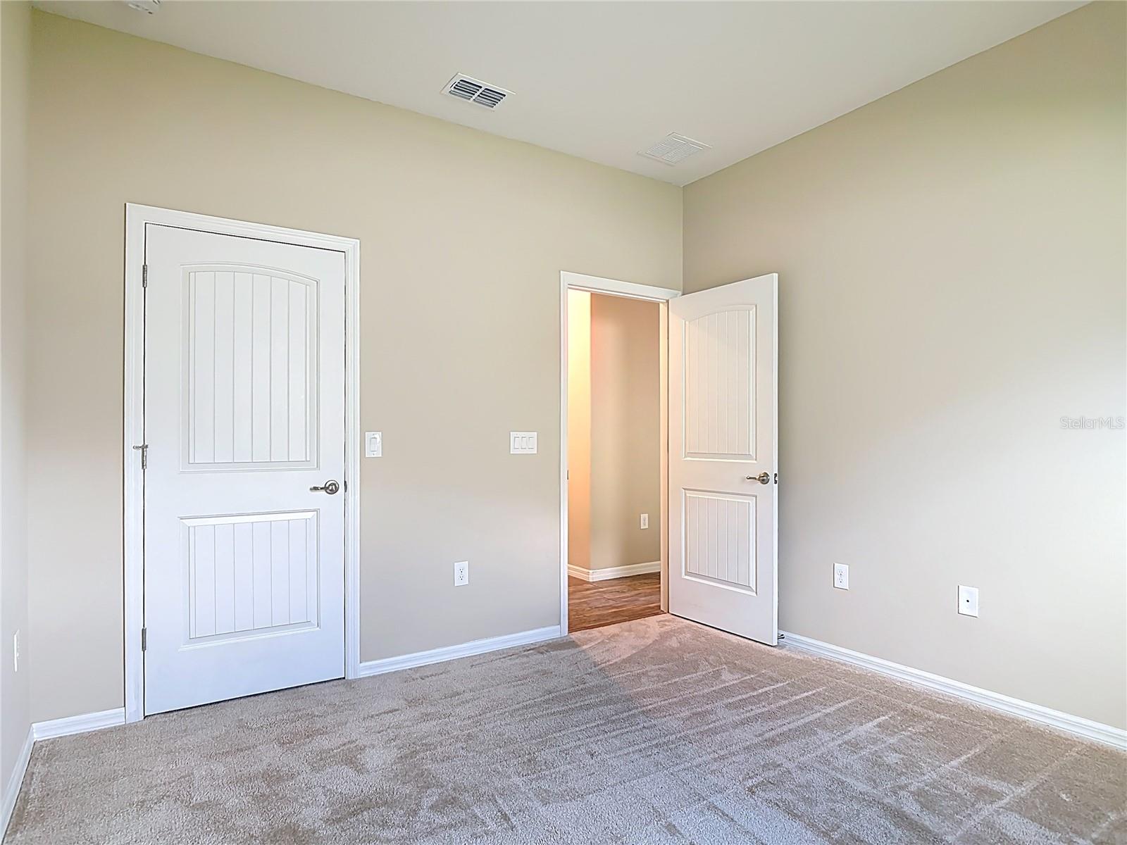 Image 35 of 58 For 3209 Meleto Boulevard