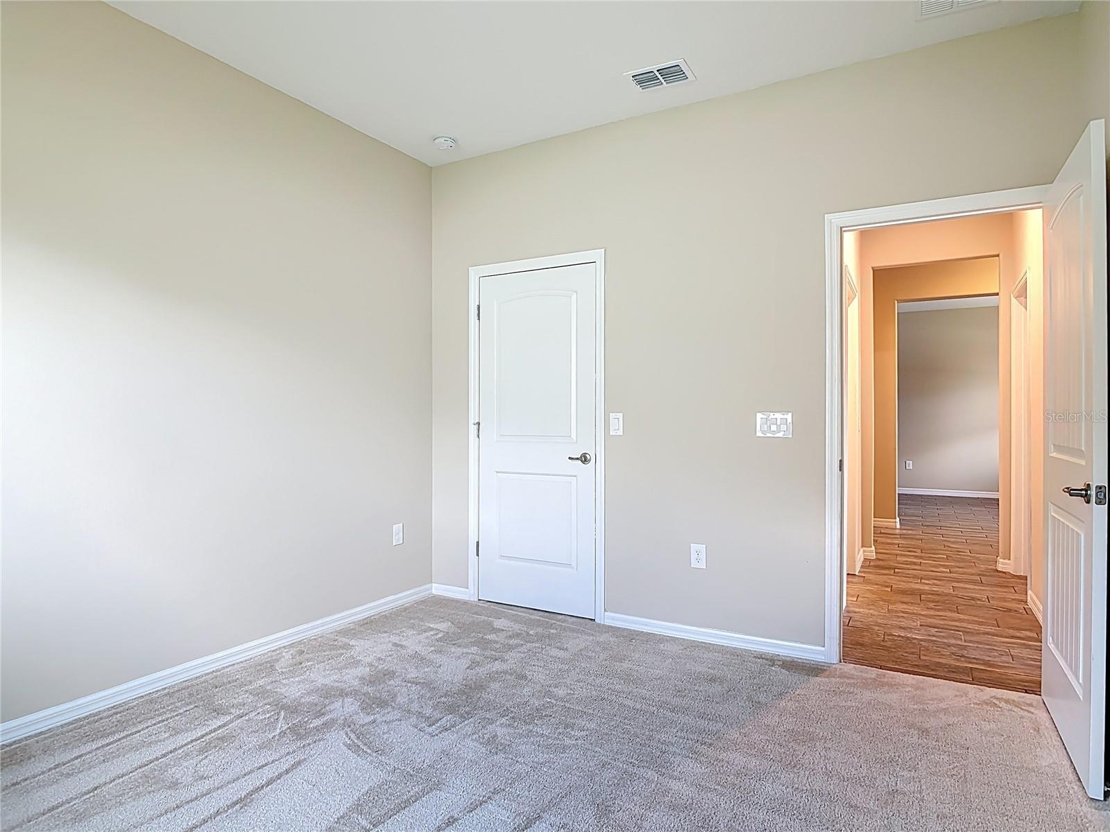 Image 36 of 58 For 3209 Meleto Boulevard