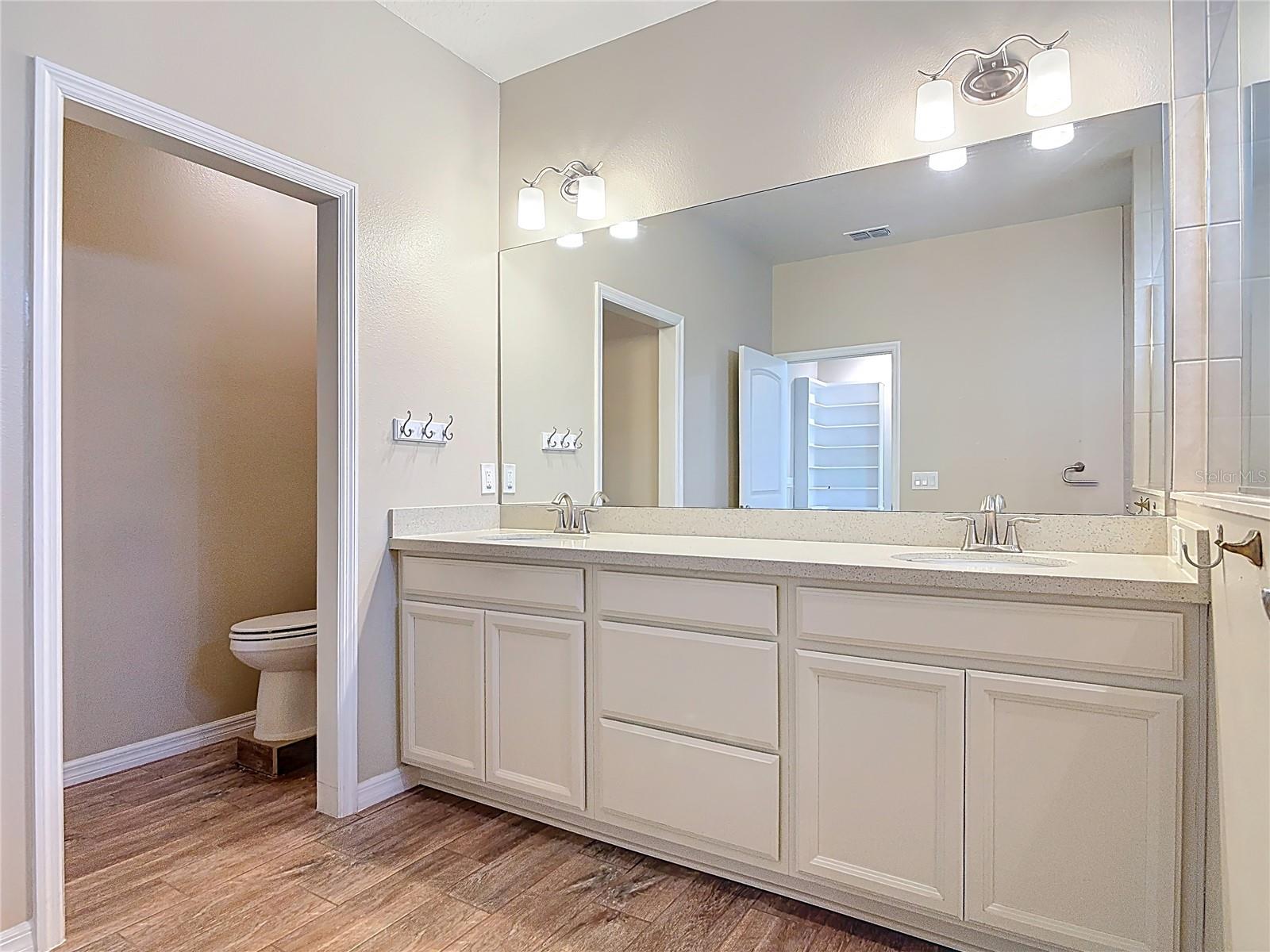 Image 45 of 58 For 3209 Meleto Boulevard