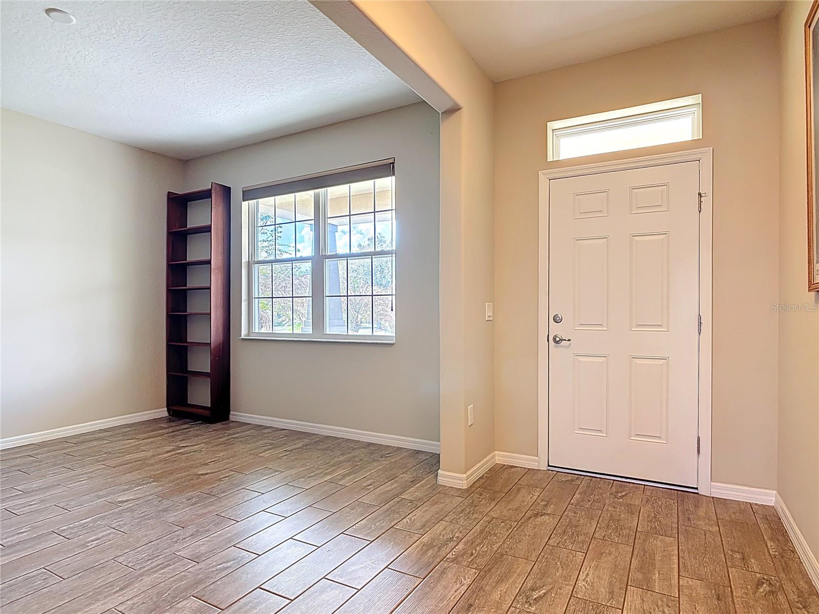 Image 7 of 58 For 3209 Meleto Boulevard