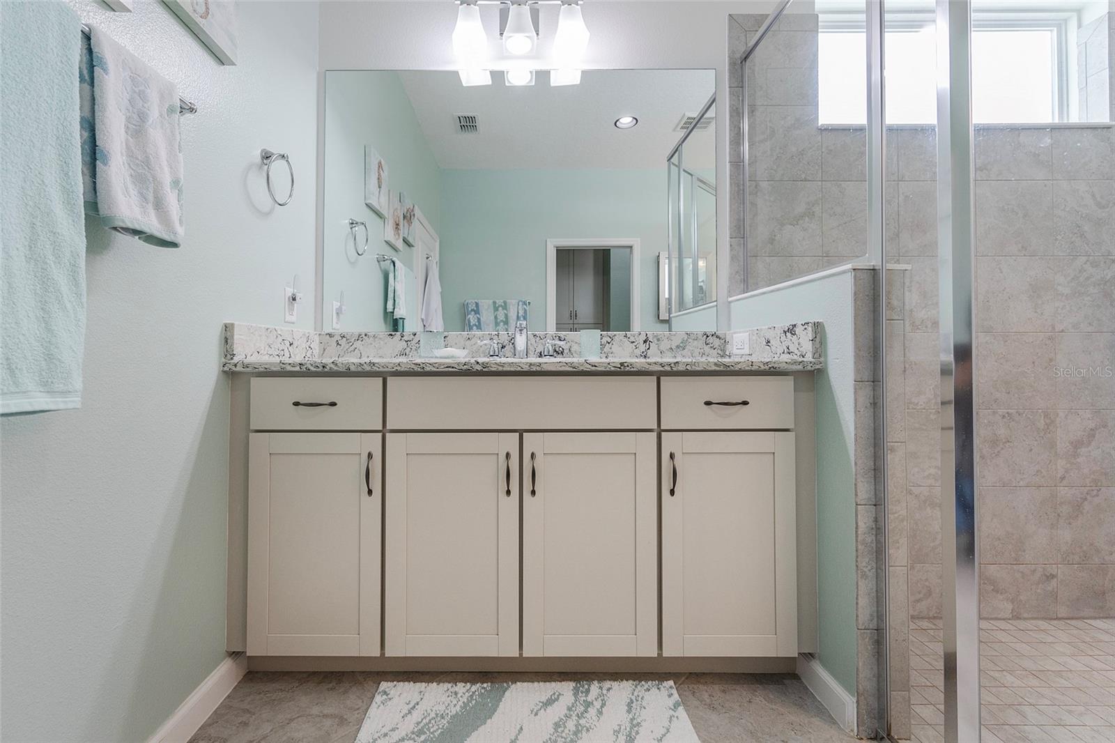 Image 21 of 51 For 273 Compass Rose Drive