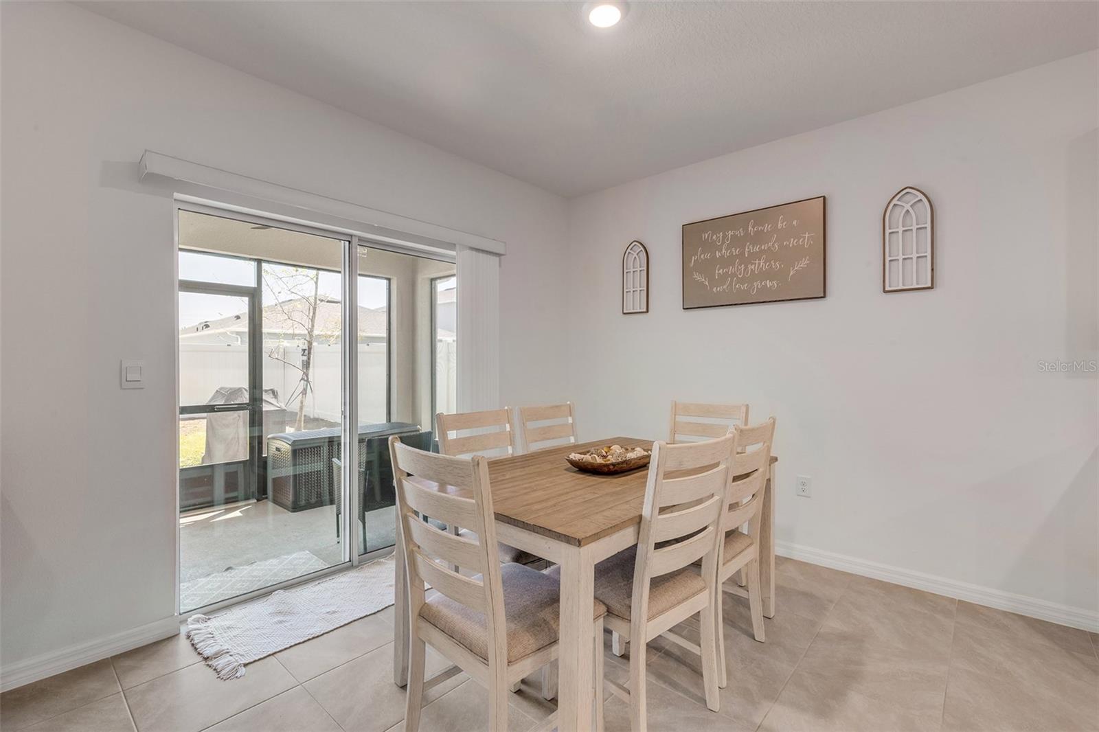 Image 12 of 47 For 8 Melogold Drive