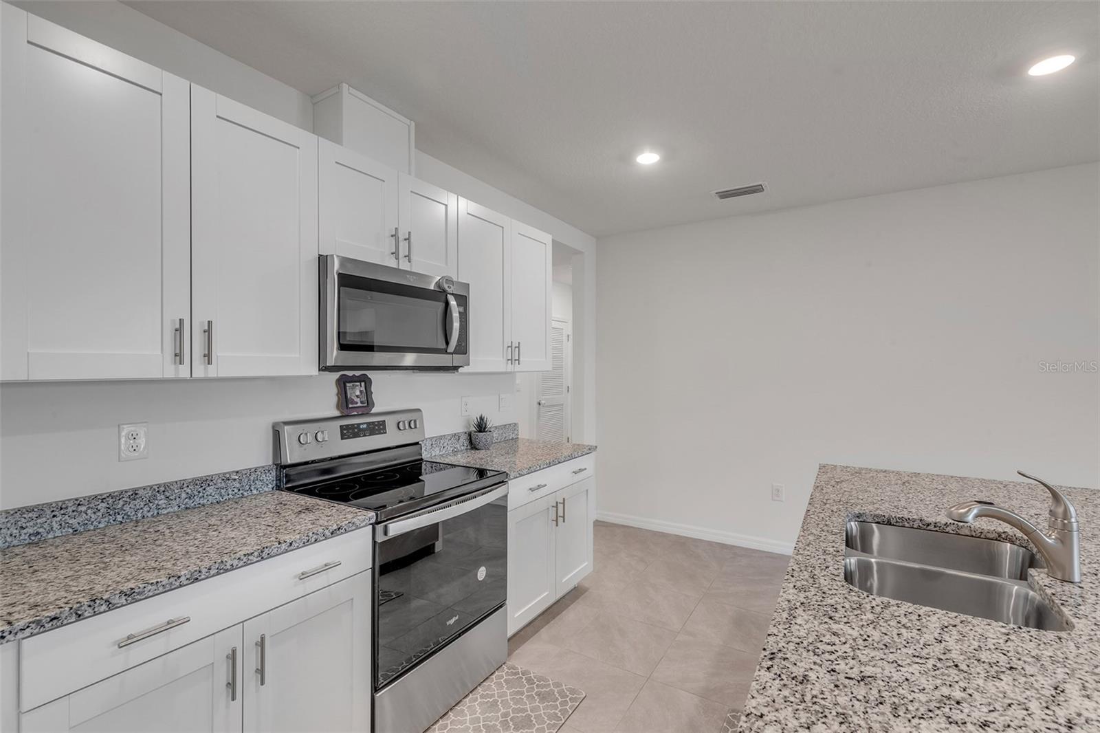 Image 18 of 47 For 8 Melogold Drive