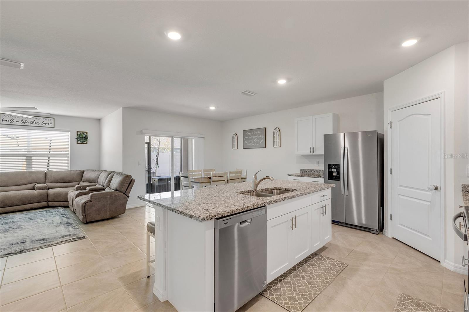 Image 19 of 47 For 8 Melogold Drive