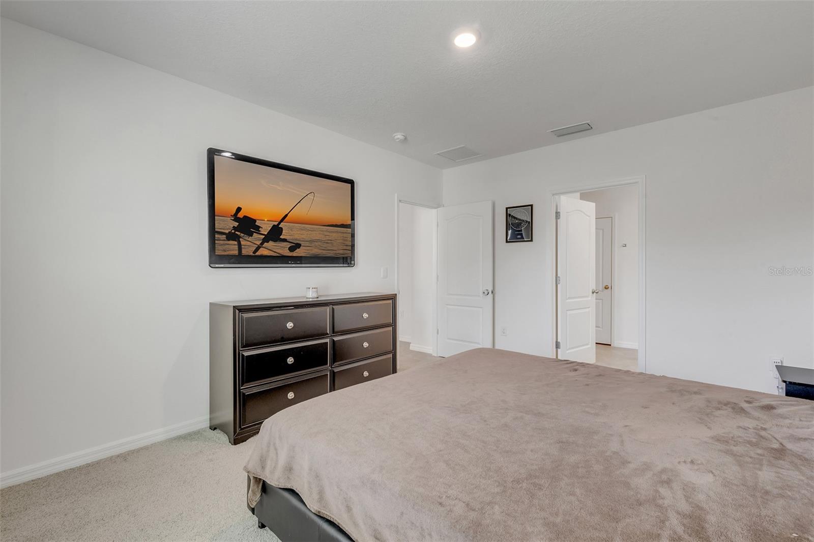 Image 26 of 47 For 8 Melogold Drive