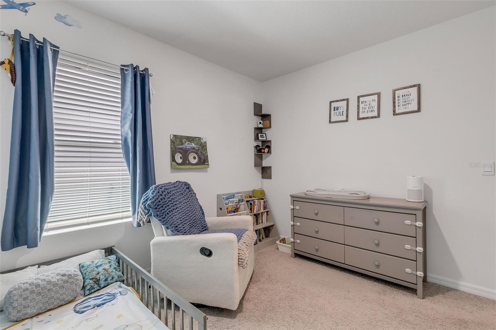 Image 35 of 47 For 8 Melogold Drive