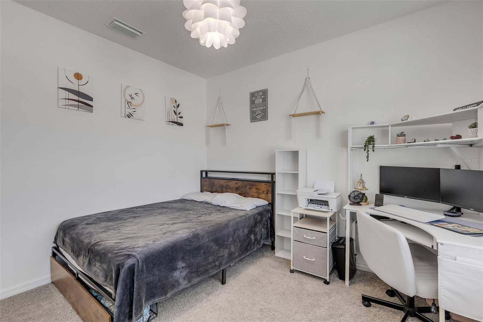 Image 39 of 47 For 8 Melogold Drive